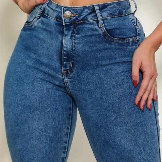 Calça Jeans Feminina Cós Alto com Lycra Levanta Bumbum Lisa c/elastano Modeladora Premium
