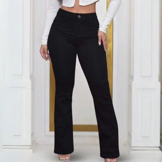 Calça Flare Feminina Jeans Preta Cintura Alta Levanta Bumbum Lycra Boca de Larga Ajusta no corpo
