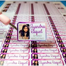 kit 100 unidades de Etiquetas escolares personalizadas com foto/Material escolar elegante/Adesivo prova d´água