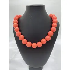Colar de Bolas – Elegância que Nunca Sai de Moda