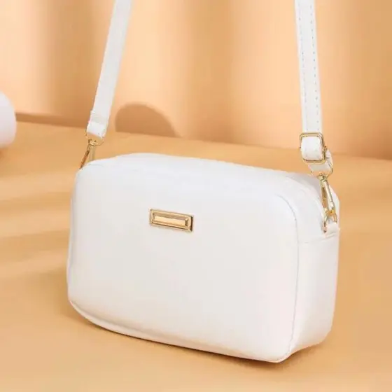 Bolsa Feminina Branca Alça de Ombro Com Regulagem Quadrada Básica Promoção Blogueira Lisa