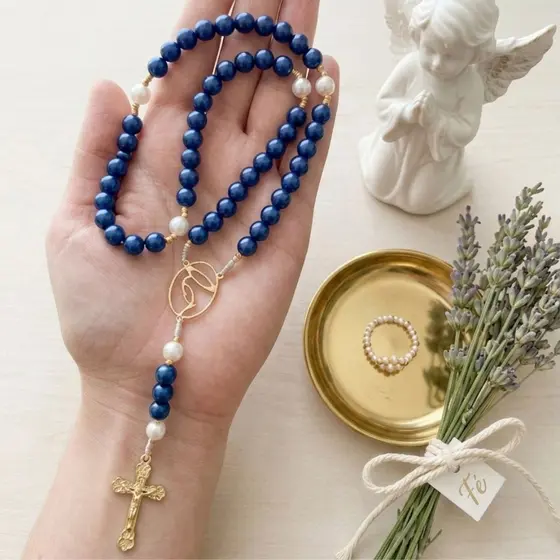 Terço Pérola Nossa Senhora Aparecida ou NSA das Graças Devoção sem fecho 35 cm