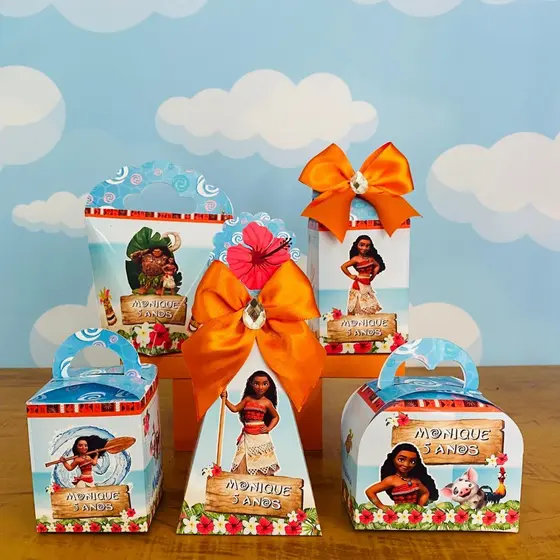 Kit Festa Moana  Caixas personalizadas (Milk, Cone, Cubo, Coração, Maletinha)  Lembrancinhas Semi Montadas