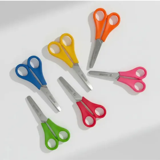 Tesoura Escolar Masterprint 13cm Aço Inox Ponta Arredondada Atóxica Colorida para uso Escolar e Casa