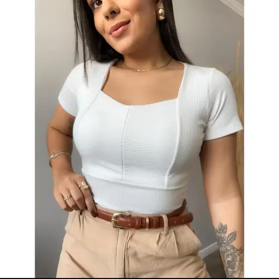 Blusinha Feminina Recortes Blusa Elegante Casual Manga Curta
