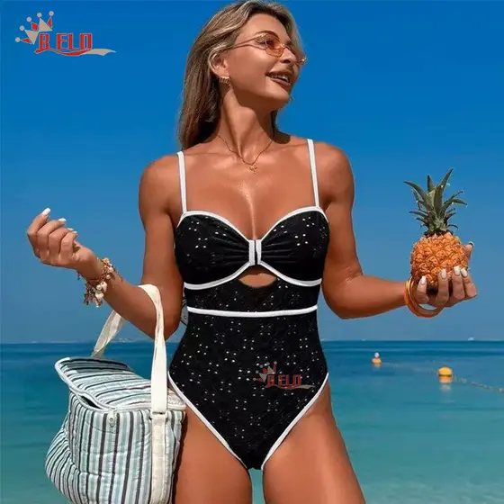 Maiô Inteiriço Estilo Elegante Feminino com Detalhes em Renda para Praia no Verão