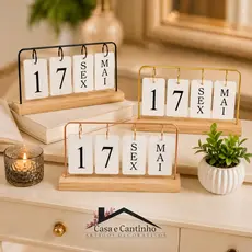 Calendário de Mesa Decorativo com Plaquinhas Dupla Face Preto/Rose/Dourado Permanente Escritório