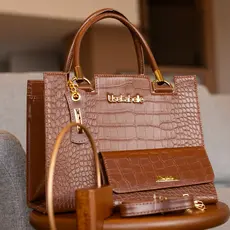 Bolsa Feminina Couro Croco Tira Colo com Carteira Grande e Alça Transversal