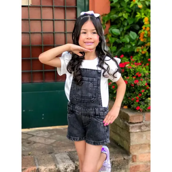 Jardineira Macacão Shorts Jeans Feminino Infantil Juvenil Lançamento Moda Adolescente 04 ao 16