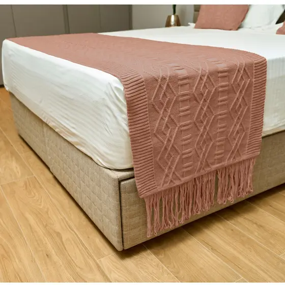 Peseira Tricô Trama Trabalhada com Franjas 230x60cm Para Cama ou Sofá - 40005