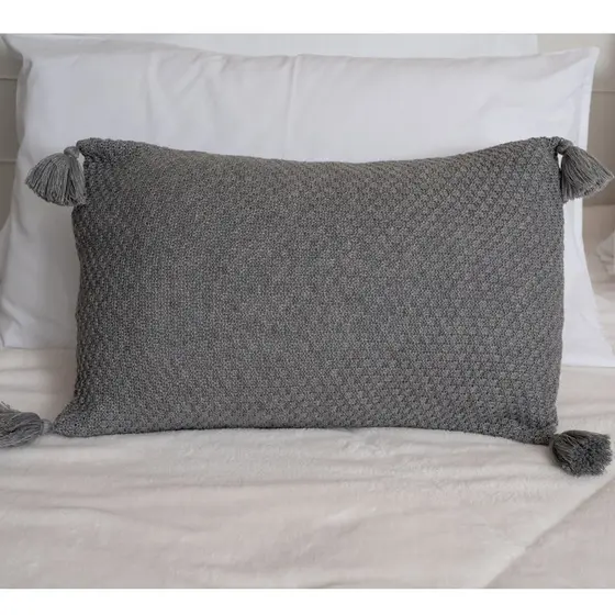 Capa de Almofada Decorativa Tricô Baguete 30x50 com Pompons Macia Premium - 40049
