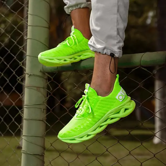 Tenis masculino na moda macio confortável corrida academia envio imediato varias cores unissex