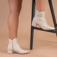 Bota Feminina Social Bico Fino Salto Médio Cano Curto Médio Fivela Confortável Moda