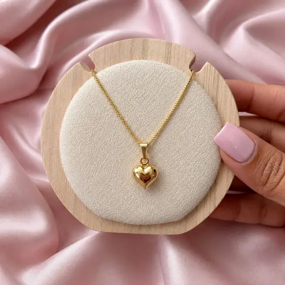 Colar Feminino Com Pingente Coração Banhado a Ouro 18k