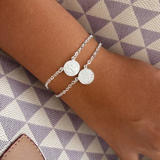 Pulseira Feminina Escapulário Medalha São Bento Banhada A Prata 925