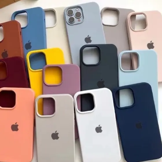 Capinha Case Aveludada Premium Para iPhone 15 15 Pro Max