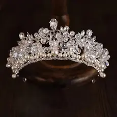 Coroa de Noiva Estilo Princesa de Luxo com Tiara e Detalhes em Strass, Ideal para Formatura, Concurso de Beleza