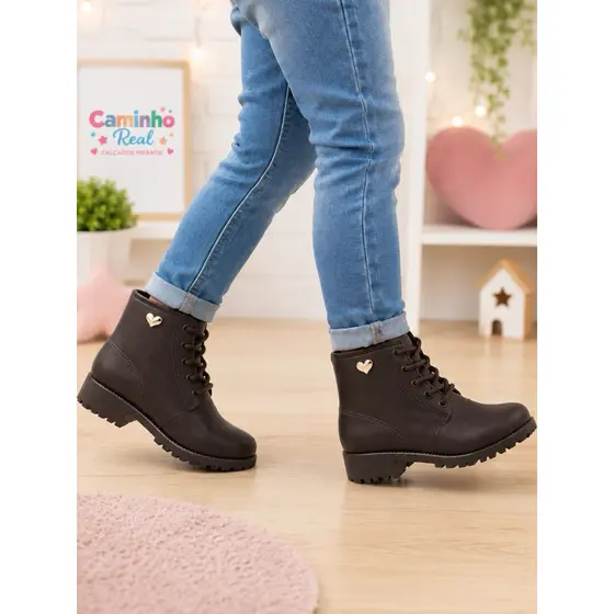 Bota Infantil Feminina Coturno Impermeável Cano Curto Antiderrapante Acompanha Caixa