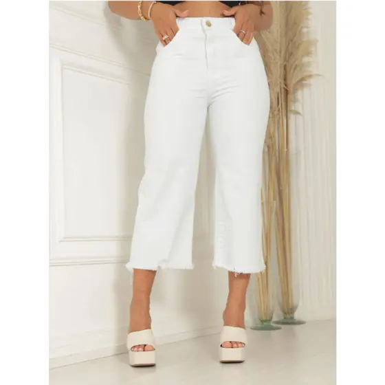 Calça Jeans Pantacourt Feminina Cintura Alta  - Versátil e Casual - Jeans Premium
