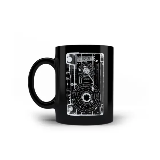 Caneca de Porcelana Preta Fita K7 Vintage Anos 80 90 Rock