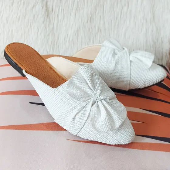 Mule Feminino Confortável Moda casual Leve e Estilosa CALCE FÁCIL.