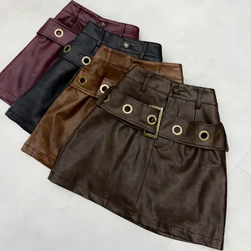 Shorts Saia Couro Afivelada Feminina Cintura Alta Moda Blogueira Elegante Fashion Chic Premium