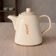 Bule de Chá em Cerâmica Rústica Bege com Tampa – Estilo Artesanal para Café e Chá