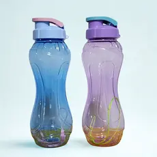 Kit Econômico com 2 Garrafas Divertidas Acompanha Alça e Figurinhas