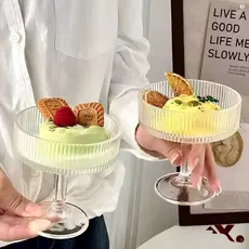 Taça Fio de Ouro de Vidro Rasa para Sobremesas e Bebidas com Textura Canelada e Alta Resistência
