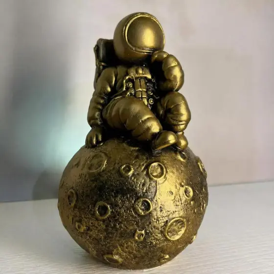 Escultura Astronauta Decorativa Luxo Estatueta Moderna Criativa Sala Quarto Escritório Presente