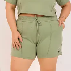 Short Feminino Moletinho Liso Bolso Lateral Elástico Cintura Nervura Frontal Plus Size
