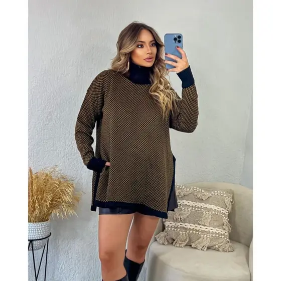 Poncho Tricot Feminino Estiloso Quadriculado Fenda Lateral Gola Alta Manga Longa Moda Outono Inverno