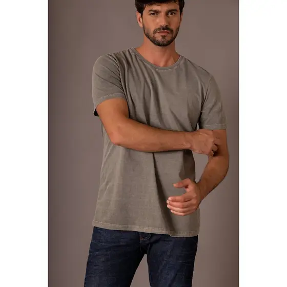 Camiseta Estonada Verde Militar