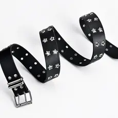 Cinto Estilo Punk Rock em PU com Ilhós de Estrela Fivela Metálica e Ajuste por Furos