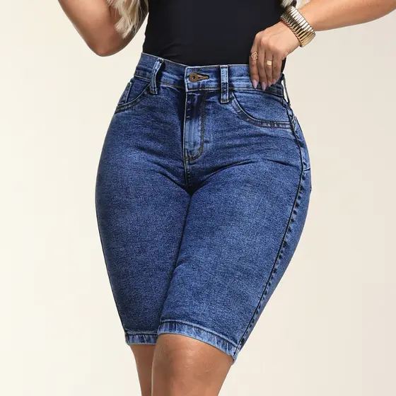Bermuda Ciclista Jeans Feminina Com Pinça Levanta Bumbum Com Elastano