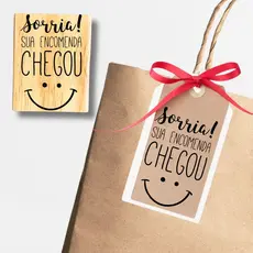 Carimbo Sorria sua encomenda chegou 3cmx4cm para sacolas kraft tags personalize sua embalagem
