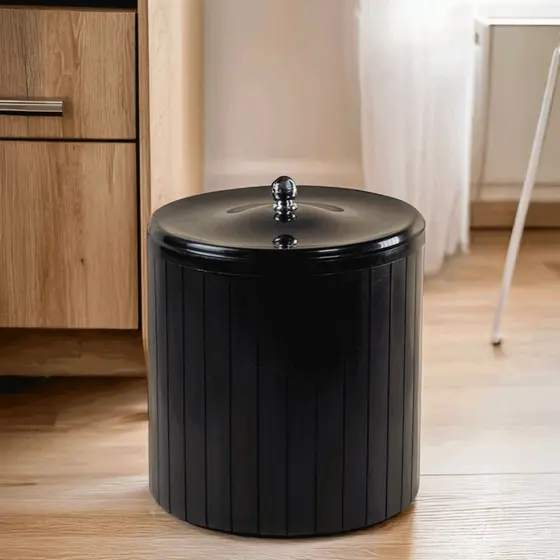 Lixeira Clean 5 Litros Preto com Tampa Higiênica e Anel Interno