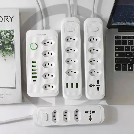 A Extensão Régua de 5 Tomadas 2 Tomadas Universal 2 Porta USB 1 Tipo-C 1,90m Bivolt - A631