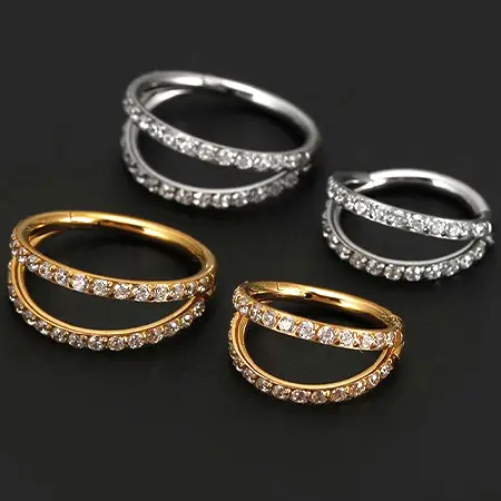 Piercing de Concha com Argola Dupla Articulada - Titânio PVD Cravejado de Zircônias