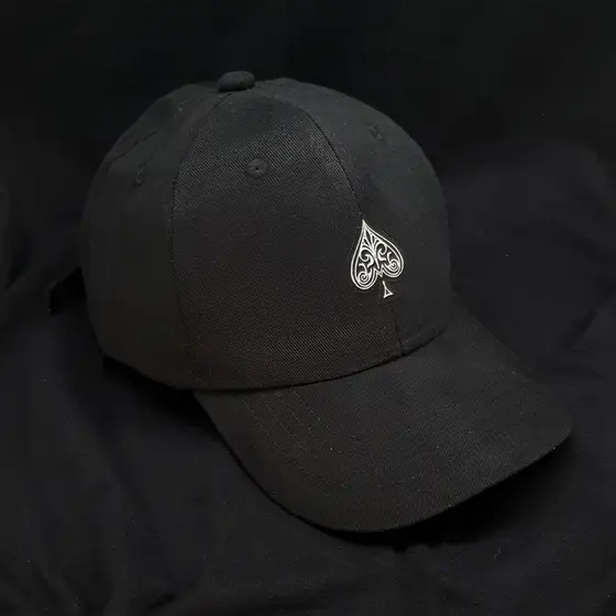 Boné Preto Espadas Baralho Boné Masculino Feminino Modelo Baseball Strapback Unissex