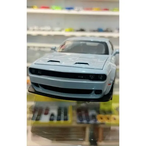 Miniatura Carrinho Metal Escala 1/30 Dodge Challenger Hellcat SRT Abre As Portas