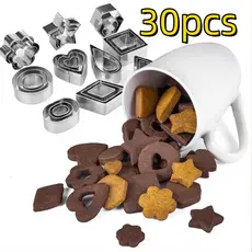 Conjunto de 30 cortadores de biscoitos de aço inoxidável formasvariadas e anéis de mousse