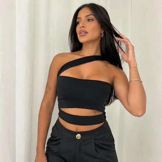 Cropped Feminino Faixa Cruzada Moda Verão Sem Bojo com Forro Duplo e Recortes
