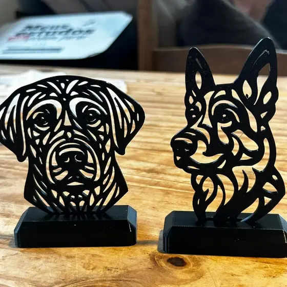 Decoração de mesa silhueta de cães várias raças