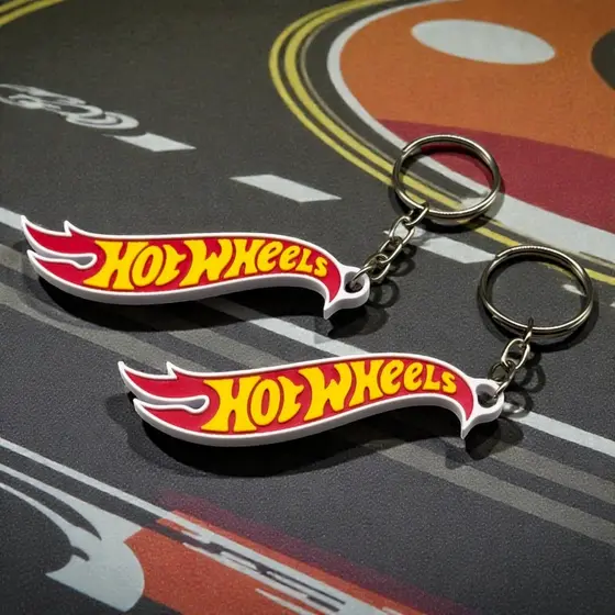 Chaveiro Hot Wheels Miniatura de Carro Lembrancinha de Festa Presente Acessório para Mochila