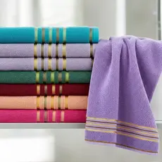 Kit 2 Toalhas De Banho Grossa Felpuda Macia Alta Absorção Jasmim 70x140 100% Algodão