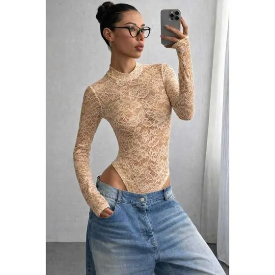Body Feminino Manga Longa Renda