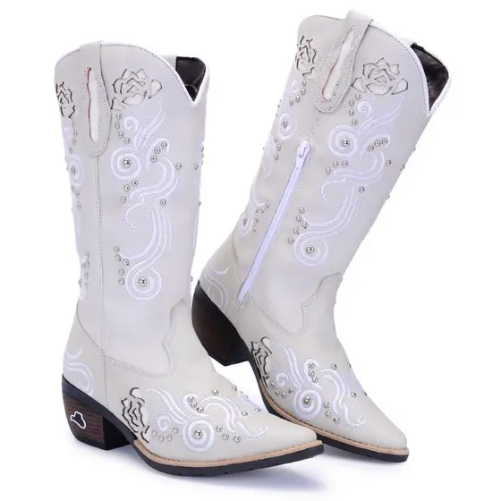 Bota Montaria Country Feminina Gelo Couro Texana Bordada Bico Fino Zíper Conforto