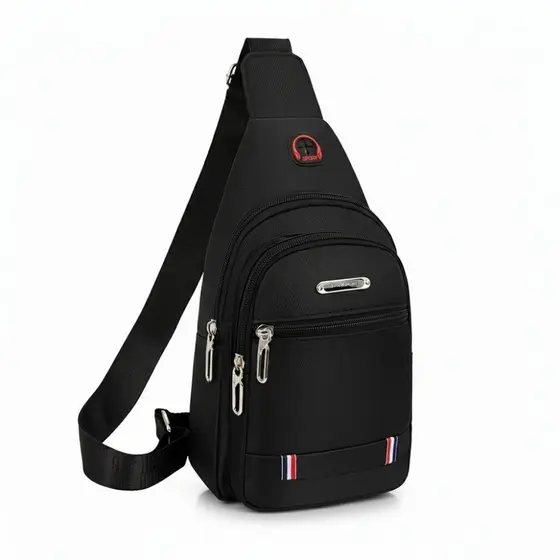Mochila Transversal Masculina em Nylon Impermeável Reforçada Compacta com Saída para Fone de Ouvido