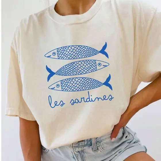 Camisa com Estampa Sardinha Camisa Casual de Peixe Enlatado Garota do Tomate Garota Verão Costeiro